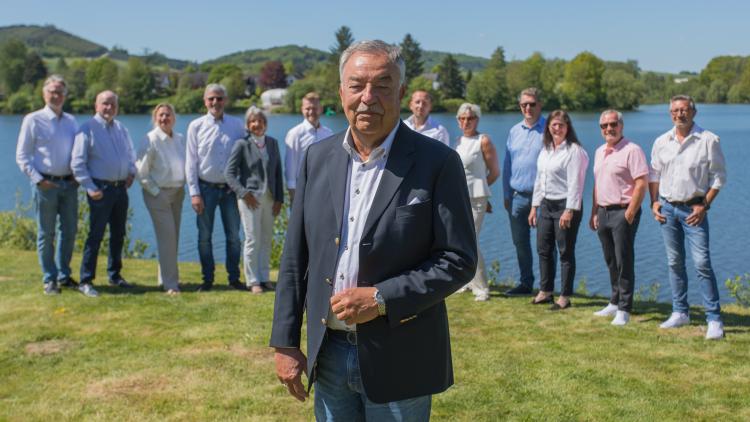 Alfred Heidbrink und das Team der FDP Sundern für die Kommunalwahl 2025